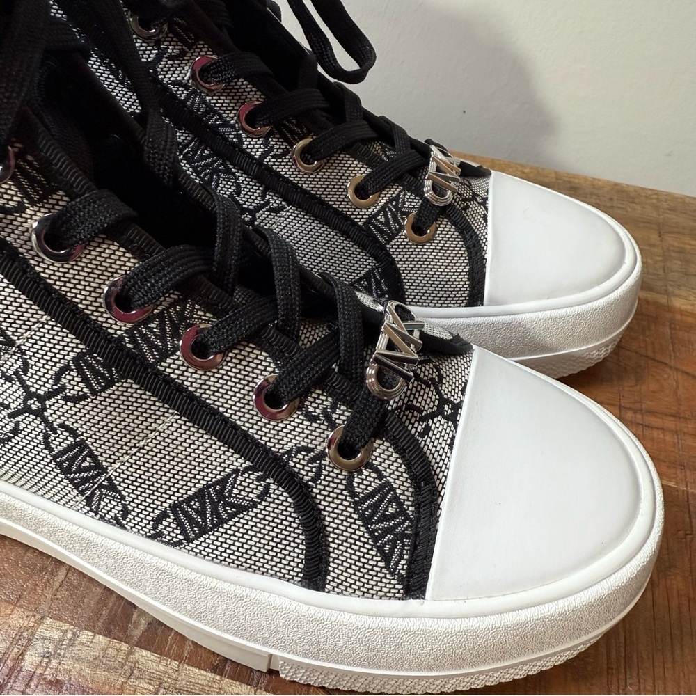 Michael Kors Monogram Envy Hightop Sneakers, Women’s 8.5 - Picture 3 of 7